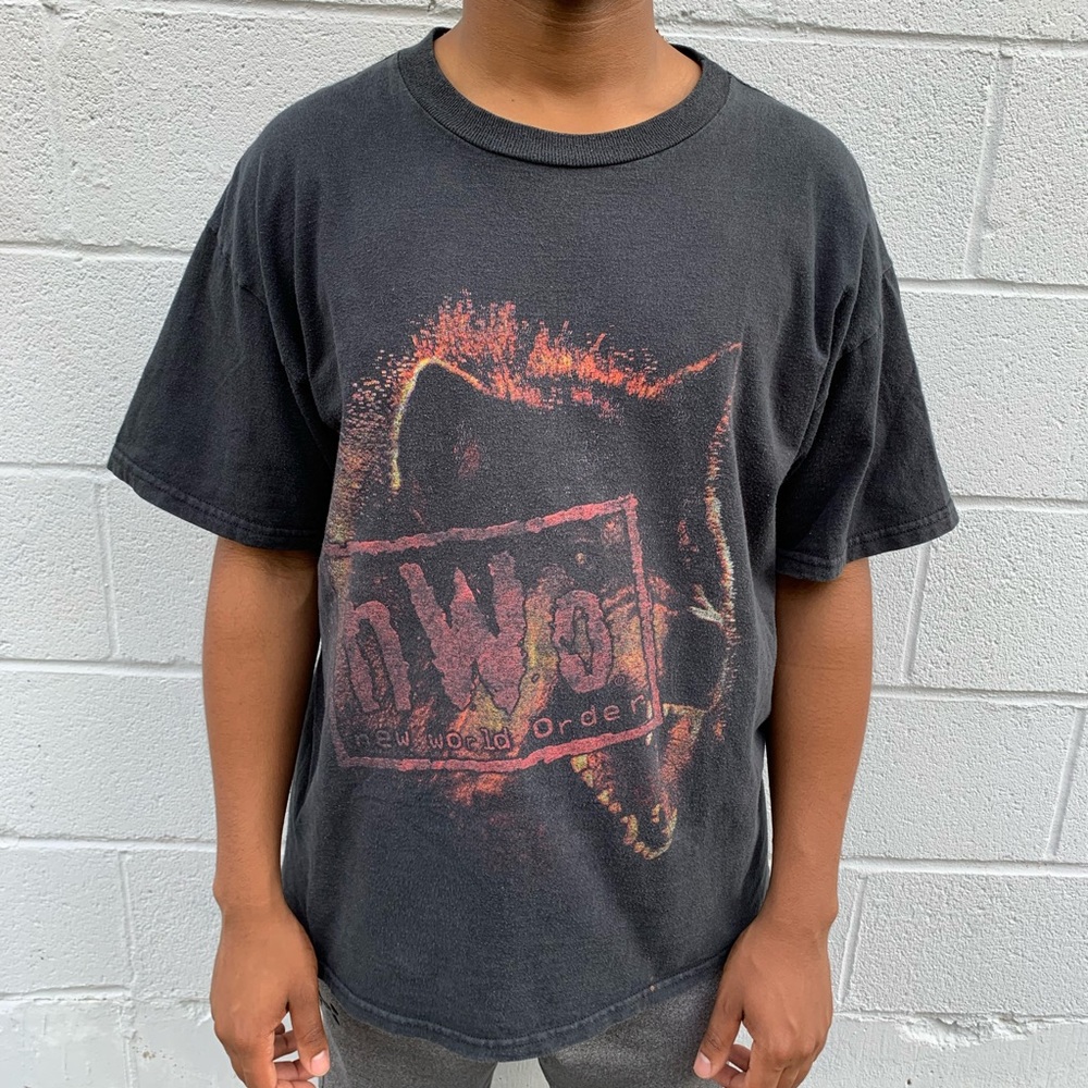 Vintage 90s NWO Wolf Pac wrestling t-shirt WCW WWE